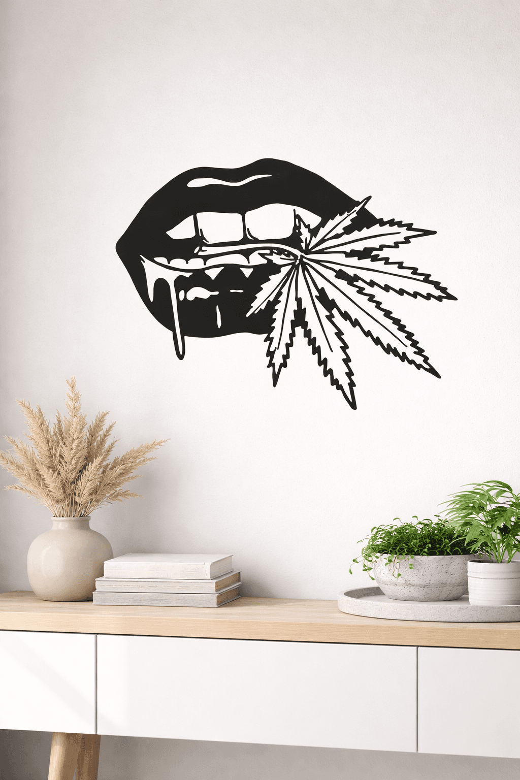 Cannabis Mouth - стенна декорация