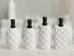 Inflated Bathroom Set (Комплект), детайл